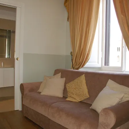 Charme Holidays Colosseum Konukevi Roma