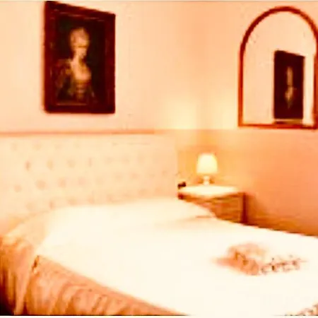 Pensión Charme Holidays Colosseum 4*